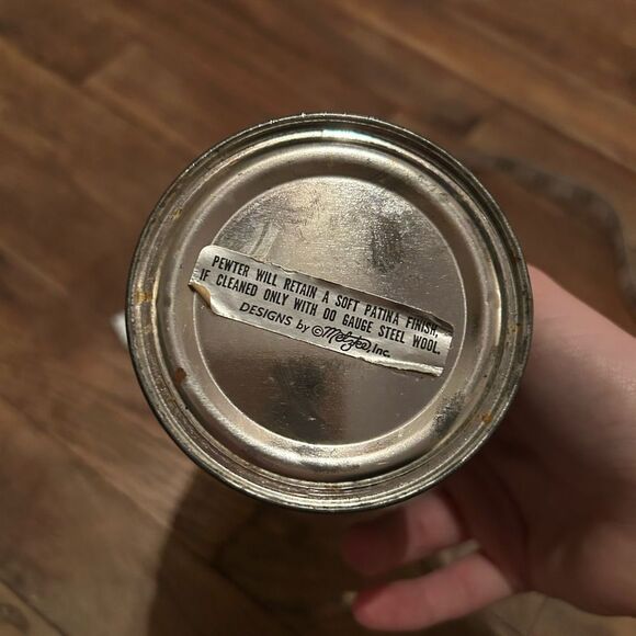 Vintage Pen Holder With Pewter Lion Design Metzke 1974, Gray Cylindrical Can - Picture 6 of 9